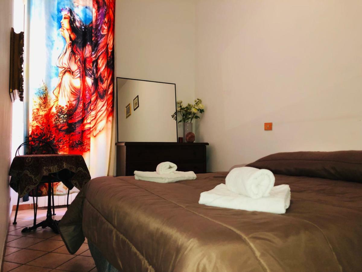 Parisa Suite Rome Bagian luar foto
