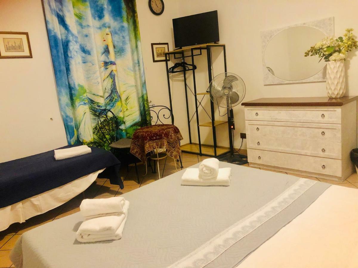 Parisa Suite Rome Bagian luar foto